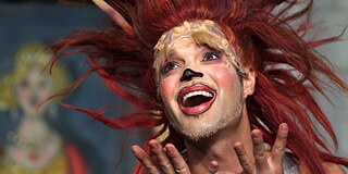 BKD-Kalender 2019: Kultur erleben in Deutschland Robert Haas © Picture Alliance/Süddeutsche Zeitung Aufnahme einer Theatervorstellung