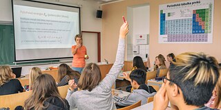 Unterricht am Gymnasium Aš