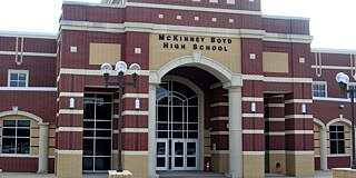 Gebäude der McKinney Boyd High School
