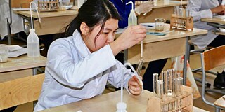 Unterricht an der Nazarbayev Intellectual School of Chemistry/Biology