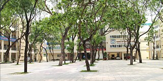 Schulhof der Nguyen Gia Thieu Oberschule