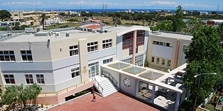 Schulgebäude der Bildungsinstitute Rodion Pedia auf Rhodos