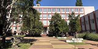 Gebäude des Gymnázium Metodova 2 Bratislava