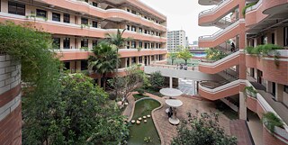 Innenhof der Berufsmittelschule für Verkehr und Transport Guangzhou