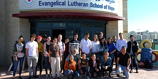 Gruppenfoto vor der School of Hope