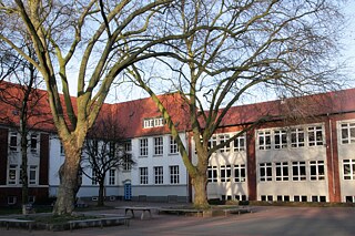 Gebäude des Bertha-von-Suttner-Gymnasiums