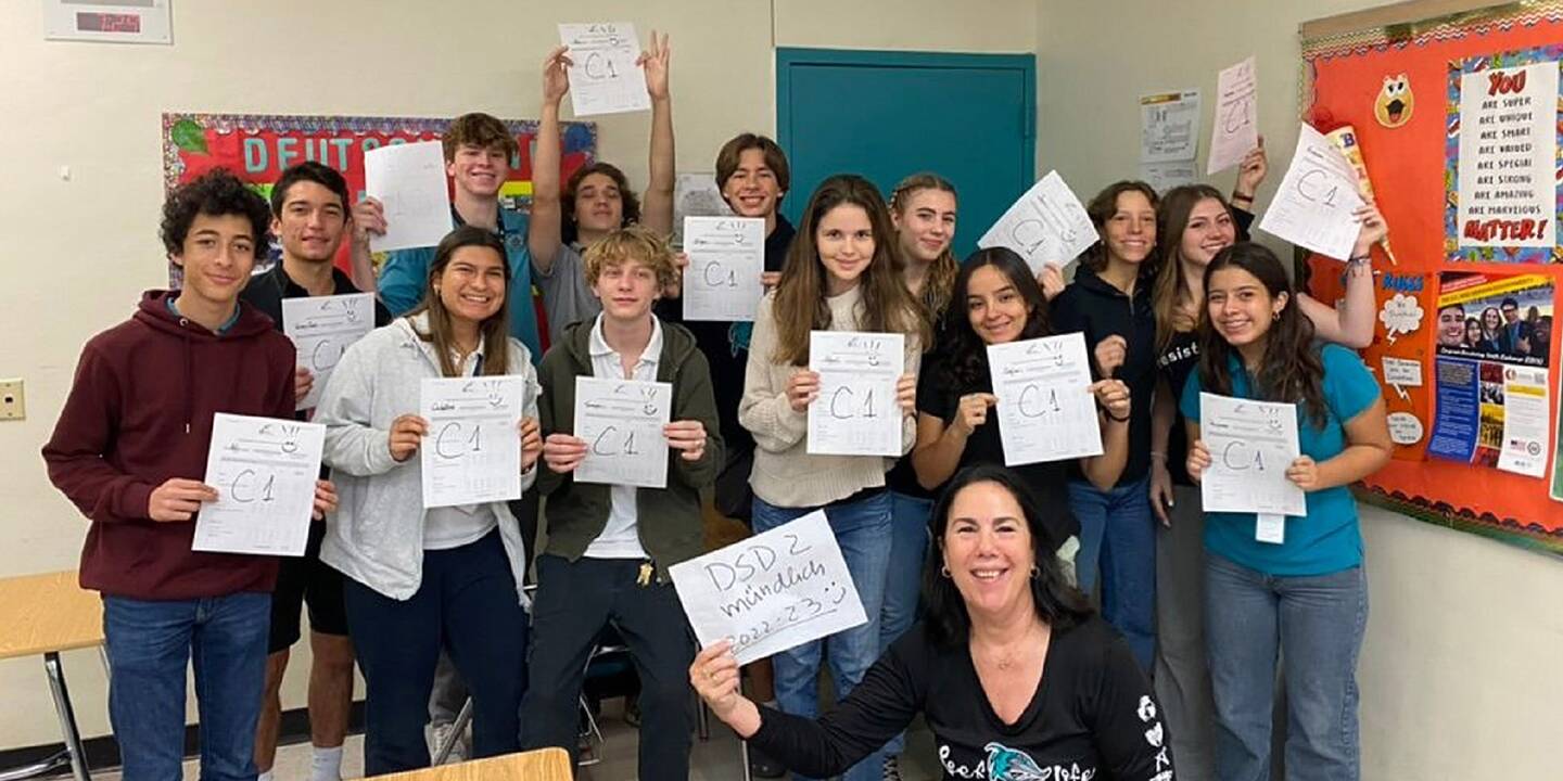 Coral Reef Senior High School PASCHInitiative
