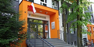 Gebäude des Zespół Szkół Bednarska