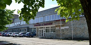 Gebäude des Gymnázium Jozefa Gregora Tajovského
