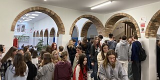 Lernende des IV Liceum Ogólnokształcące im. Tadeusza Kotarbińskiego