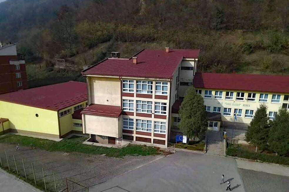 Grundschule Ćamil Sijarić in Nemila