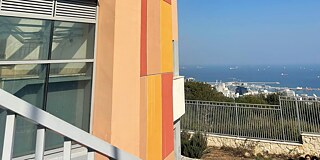 Gebäude der Chugim High School Haifa