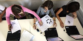 Schülerinnen des Gimnazija Jožeta Plečnika