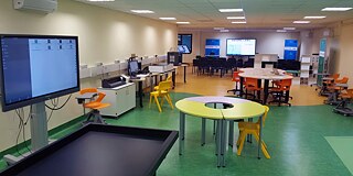 Labor des Liceo Linguistico e Istituto Tecnico Economico Marco Polo in Bari