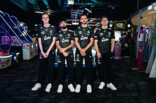 Vier Spieler der E-Sport-Abteilung bei Werder Bremen