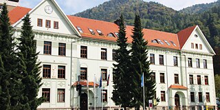 Gebäude des Gimnazija Jesenice