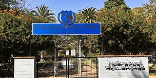 Eingang zur Otjiwarongo Secondary School