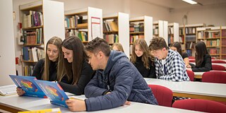 Schüler*innen des Mezőberényi Petőfi Sándor Evangélikus Gimnázium Kollégium és Általános Iskola