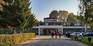 Gebäude der Osnovna škola Trnsko
