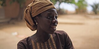 Portrait der jungen Senegalesin Amina