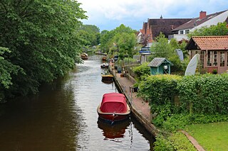 Stadtbild von Tönning am Eiderkanal
