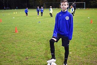 David auf dem Fußballplatz