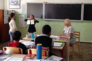 Unterricht der 4. Klasse im Johannes-Lepsius Kabinett