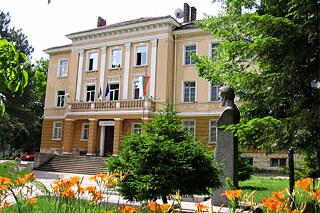 Fremdsprachengymnasium Nikola Vapzarov, Gebäude