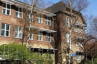 Altbau des Berufsbildungszentrum Neuss-Weingartstraße