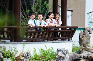 Schülerinnen und Schüler der Suzhou Science & Technology Town Foreign Language School