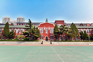 Gebäude der Dalian No.1 Middle School