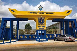 Schultor der Opoku Ware School