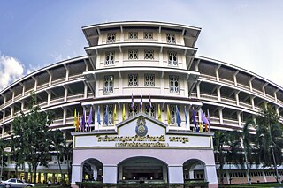 Gebäude der Kanchanapisek Wittayalai Nakhon Pathom School