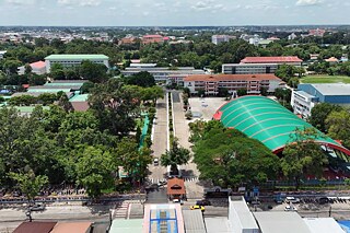 Schulgelände der Benchama Maharat School