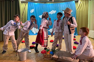 Fit in Deutsch am Oleksandr-Suchomowsky-Lyzeum Nr. 7