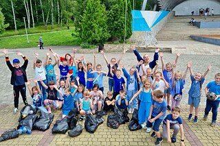 Schülerinnen und Schüler des Klassischen Lyzeums Ternopil