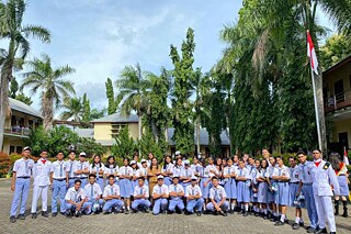 Schülerinnen und Schüler der SMA Katolik Frateran Maumere 
