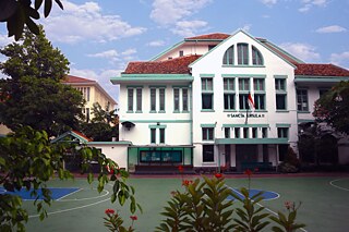 Gebäude der SMA Santa Ursula Jakarta