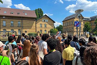 Jugendliche in der Altstadt
