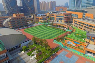 MIC Campus der Chengdu Foreign Languages School von oben