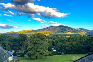 Blick auf einen Hügel