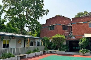 Gebäude der Lahore Grammar School Gulberg