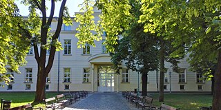 Gebäude des Debreceni Egyetem Kossuth Lajos Gyakorló Gimnáziuma és Általános Iskolája