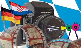 Videokamera, deutsche und kroatische Fahnen