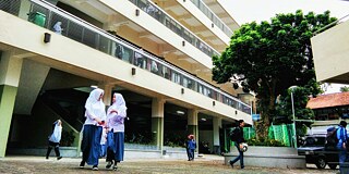 Gebäude der SMA PGII 1 Bandung