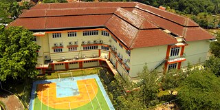 Gebäude der Madania School