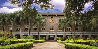 Gebäude der St. Vincent's High School &  Junior College