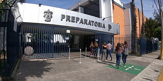 Einganz zur Preparatoria No. 5 de la Universidad de Guadalajara (UDG)