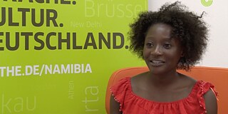 Kabuba Masule bei einer Veranstaltung am Goethe-Institut Windhoek | Filmstill aus Digital Afros, Oshosheni Hiveluah © Goethe-Institut Namibia Kabuba Masule bei einer Veranstaltung am Goethe-Institut Windhoek | Filmstill aus Digital Afros, Oshosheni Hiveluah