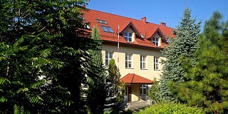 Gebäude des Krapkowice Lyzeum